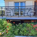 Holiday home Sofia's Yard House Loutra Kyllinis