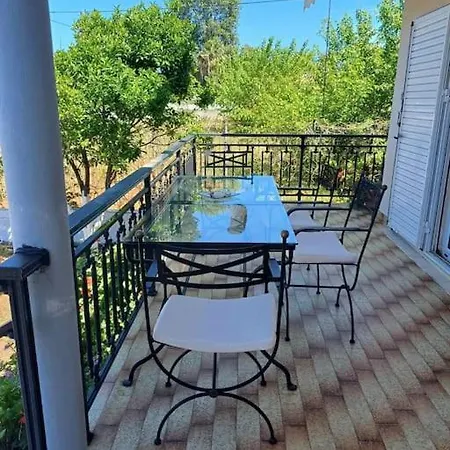 Sofia's Yard House * Loutra Kyllinis