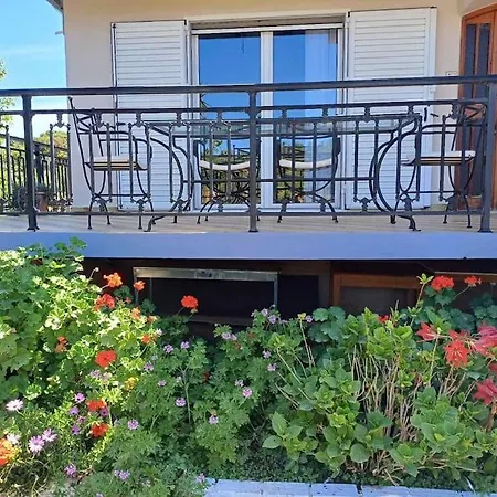 Holiday home Sofia's Yard House Loutra Kyllinis