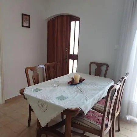 Sofia's Yard House *