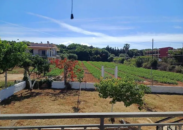 Sofia's Yard House Loutra Killinis