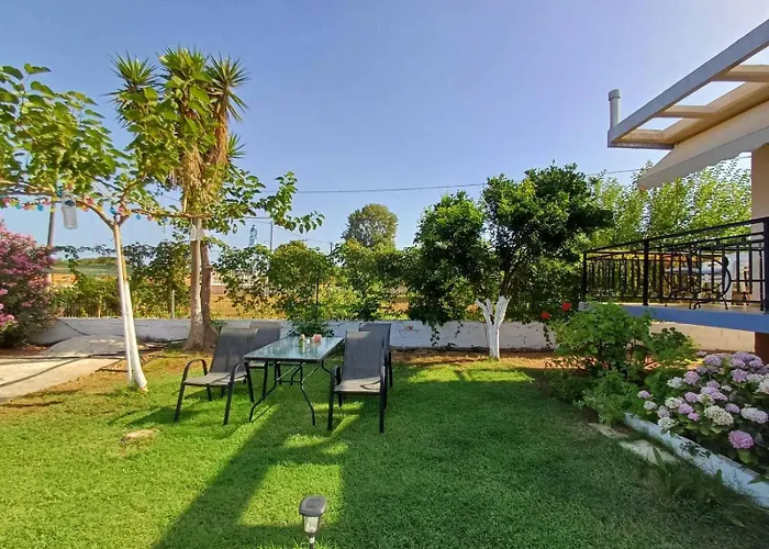 בית נופש Sofia's Yard House *