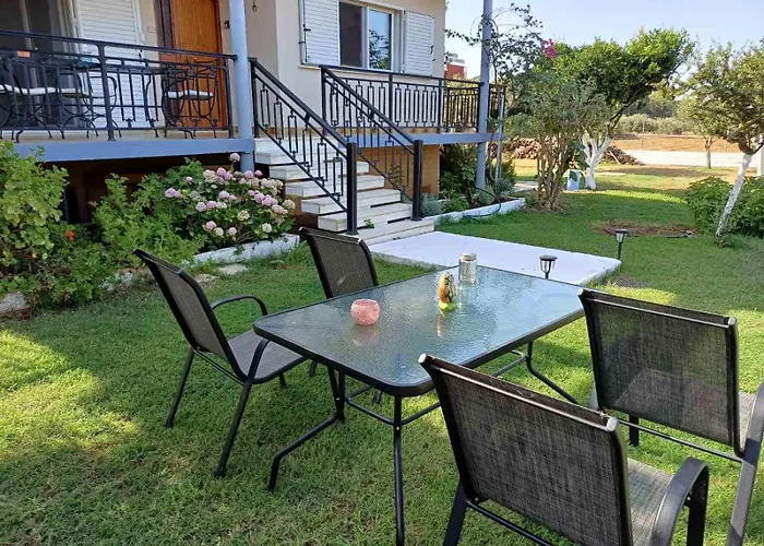 Sofia's Yard House לוטרה קיליניס