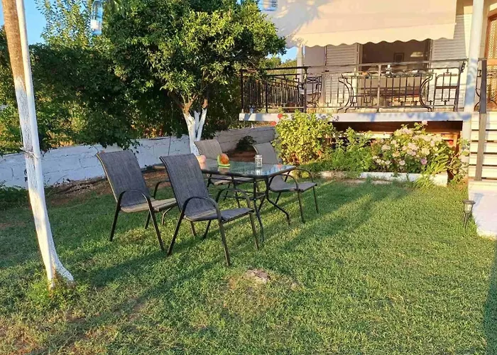 Casa de Férias Sofia's Yard House Loutra Killinis